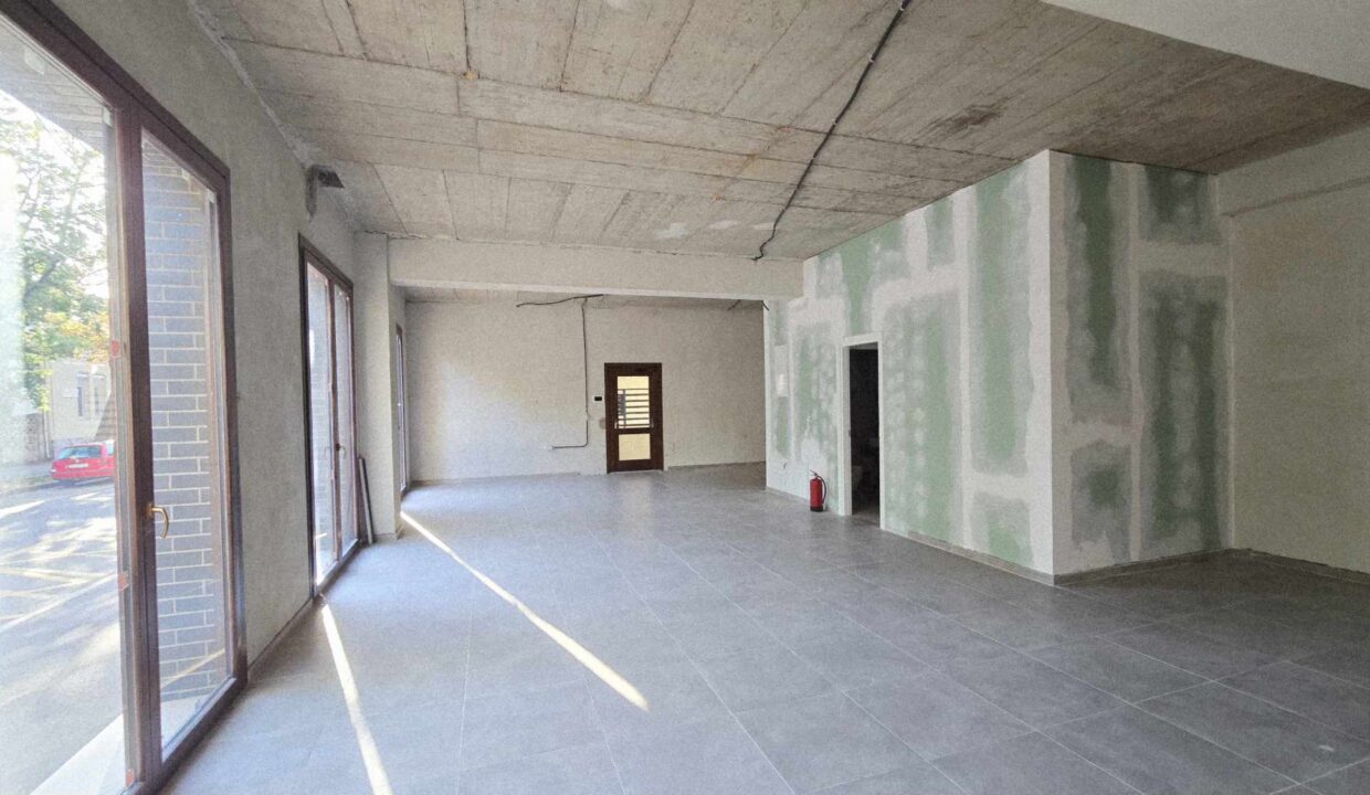 SC0133-Spatiu comercial de inchiriat, str. Cuza Voda-13