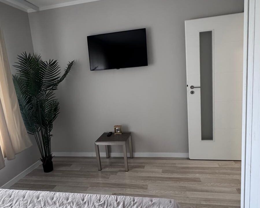 bd0ef005-69e5-4f66-b463-4ed6082e5dcd