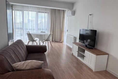 c7c70fda-7c8d-486a-ba73-a67323e222e7