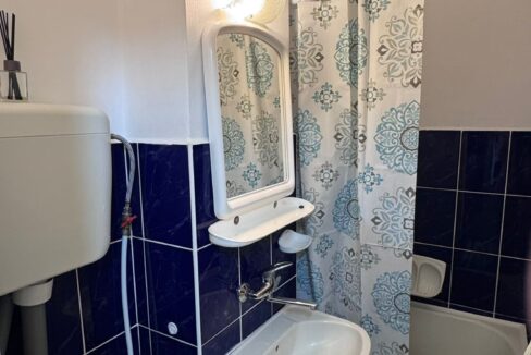 fe035eb9-9ca1-40f4-bb61-5e1a1b79ee7e