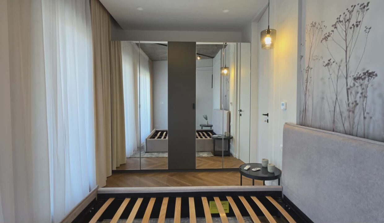 AP1500-Pța Țăranilor ap 2, et 2-26