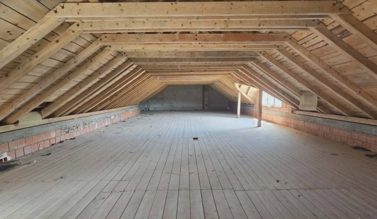 AF0011-Cladire multifunctionala de vanzare central, str. Kogalniceanu-40