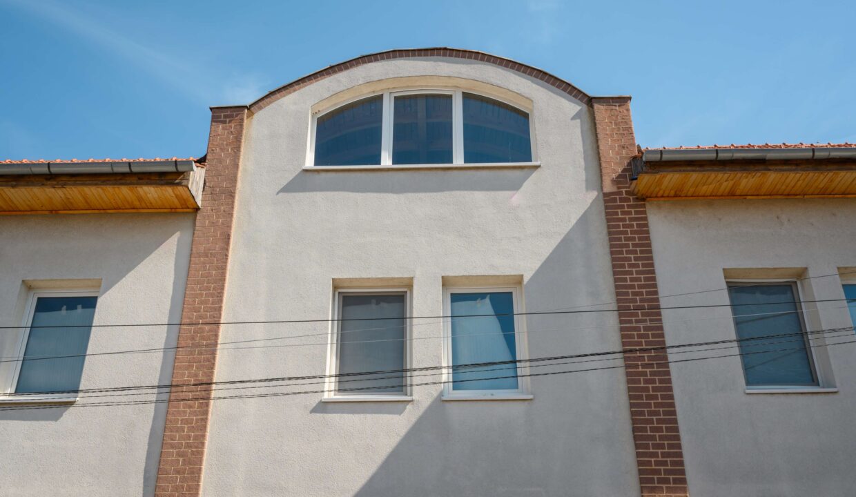 AF0011-Cladire multifunctionala de vanzare central, str. Kogalniceanu-43