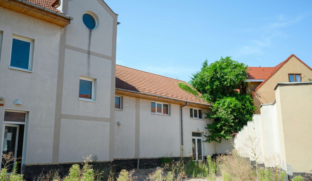 AF0011-Cladire multifunctionala de vanzare central, str. Kogalniceanu-46