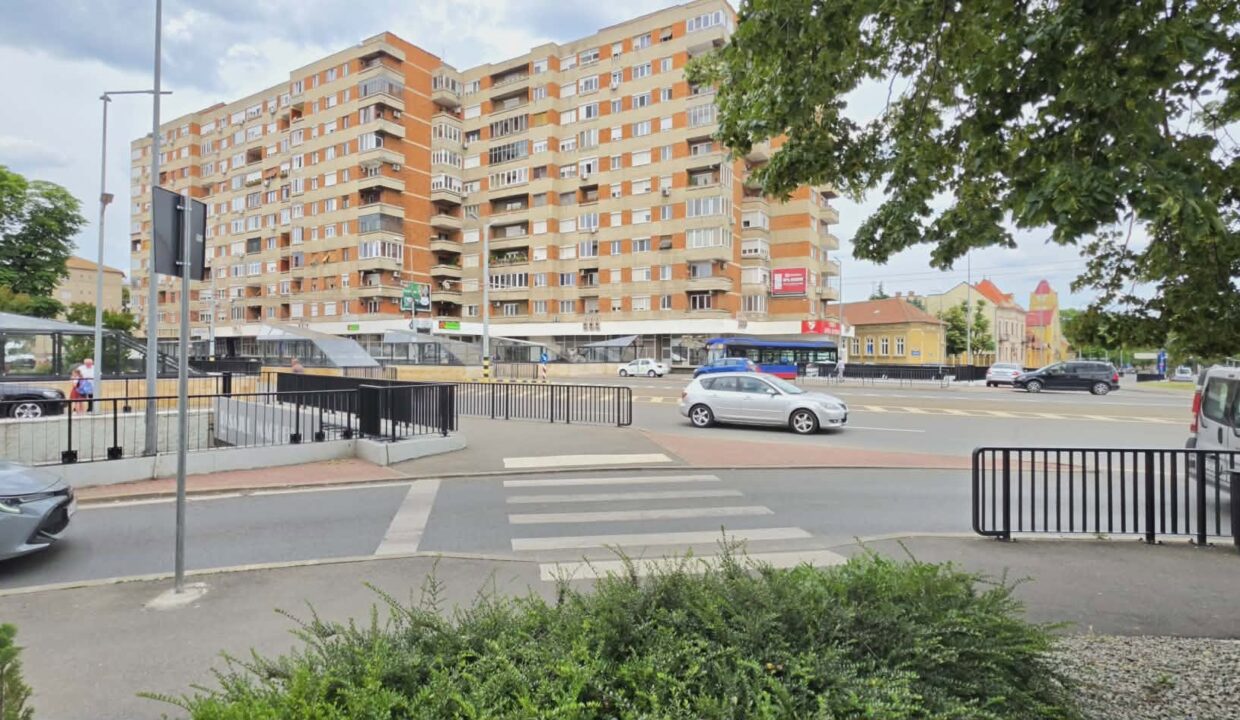 AP1514-Ap 3 cam central blvd Magheru colt Parcul Traian de vanzare-02