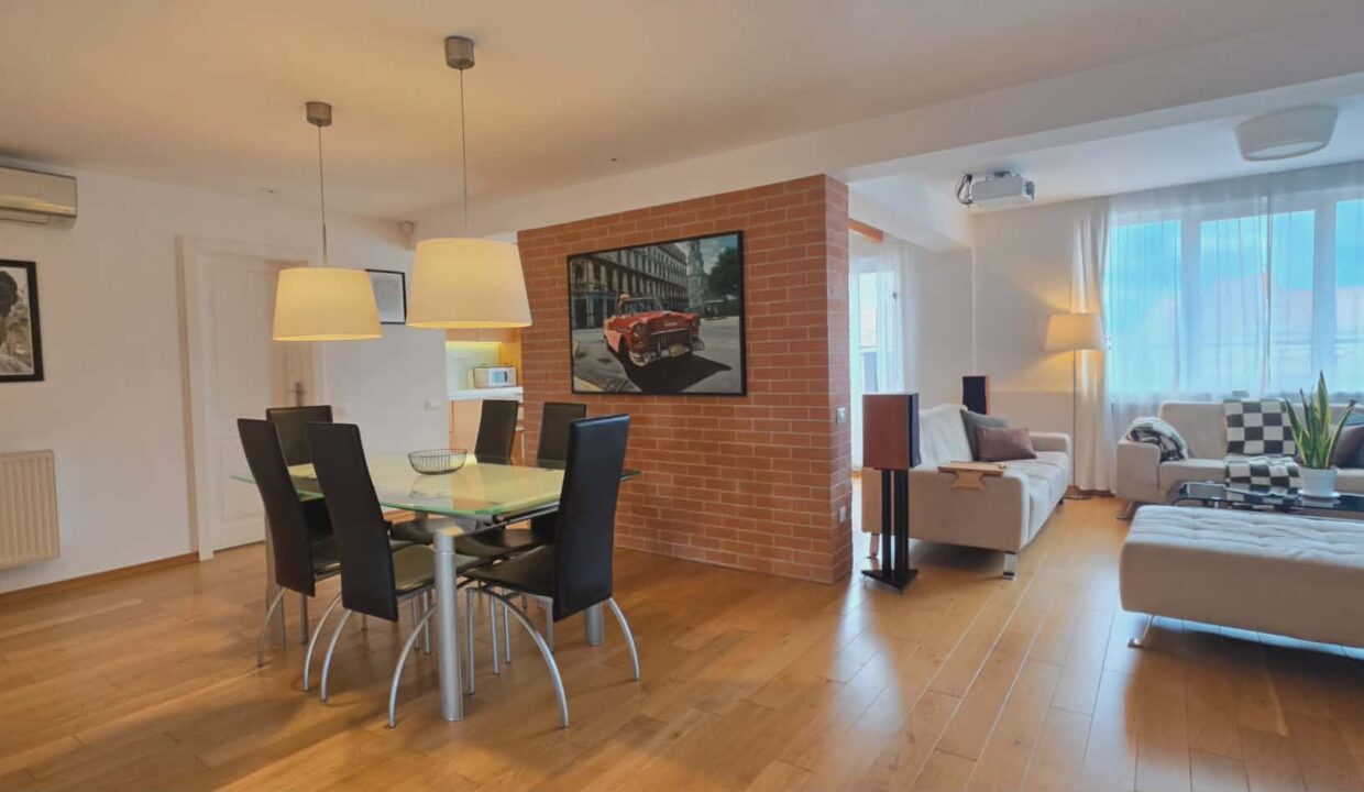 AP1516-Apartament exclusivist 4 camere de vânzare, str. Republicii-03