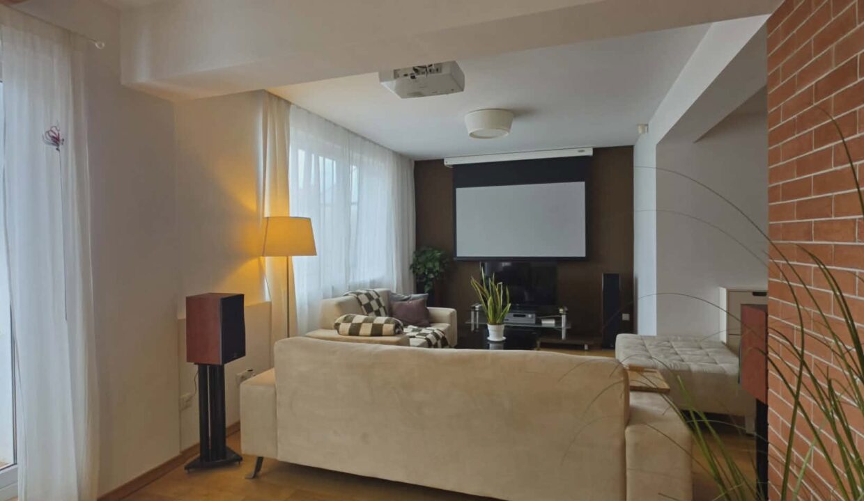 AP1516-Apartament exclusivist 4 camere de vânzare, str. Republicii-19