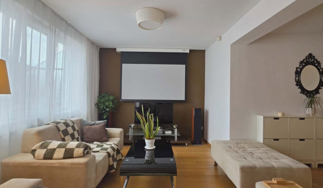AP1516-Apartament exclusivist 4 camere de vânzare, str. Republicii-20