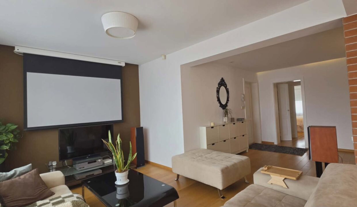 AP1516-Apartament exclusivist 4 camere de vânzare, str. Republicii-21
