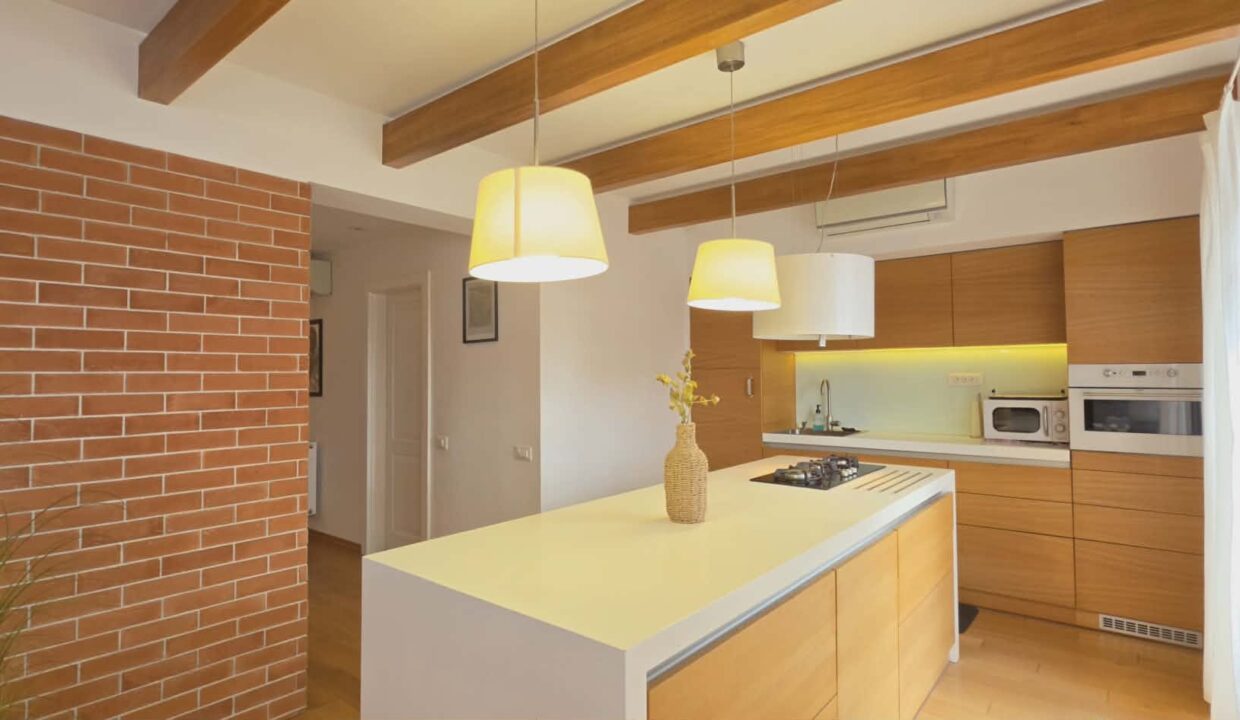 AP1516-Apartament exclusivist 4 camere de vânzare, str. Republicii-23