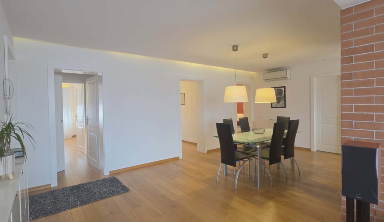 AP1516-Apartament exclusivist 4 camere de vânzare, str. Republicii-25