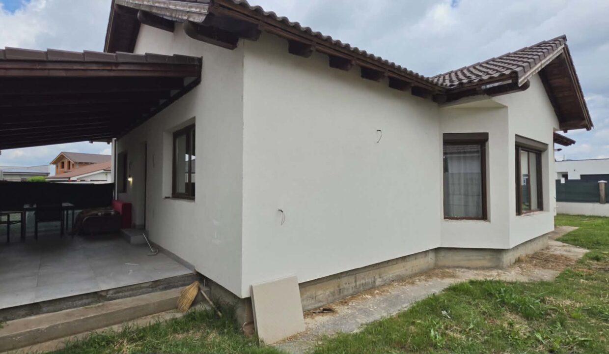 CV0527-Casa parter de vânzare, Sântandrei-09