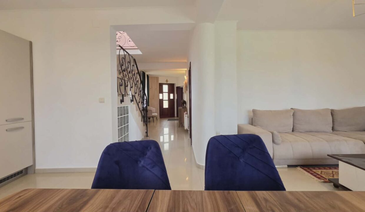 CV0528-Casa de inchiriat, Sânmartin, str. Petru Maior-09