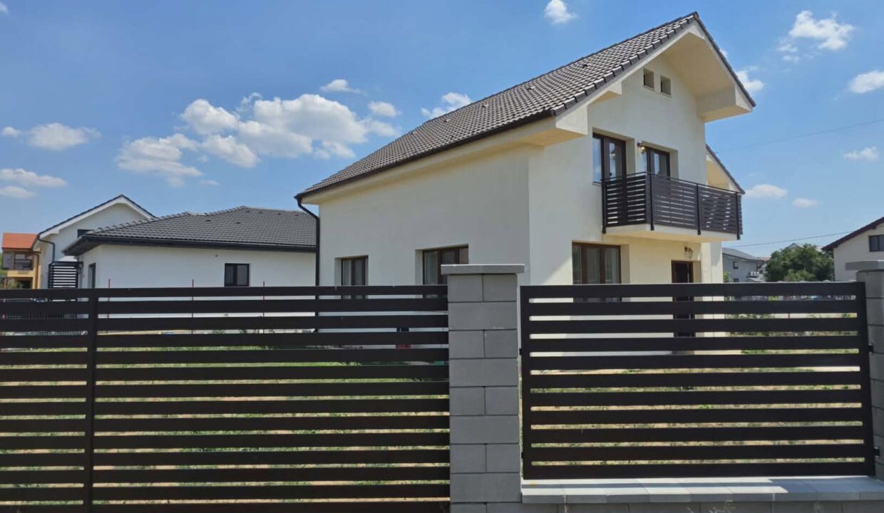CV0530-Casa nouă Sanmartin cartier Lotus de inchiriat-03