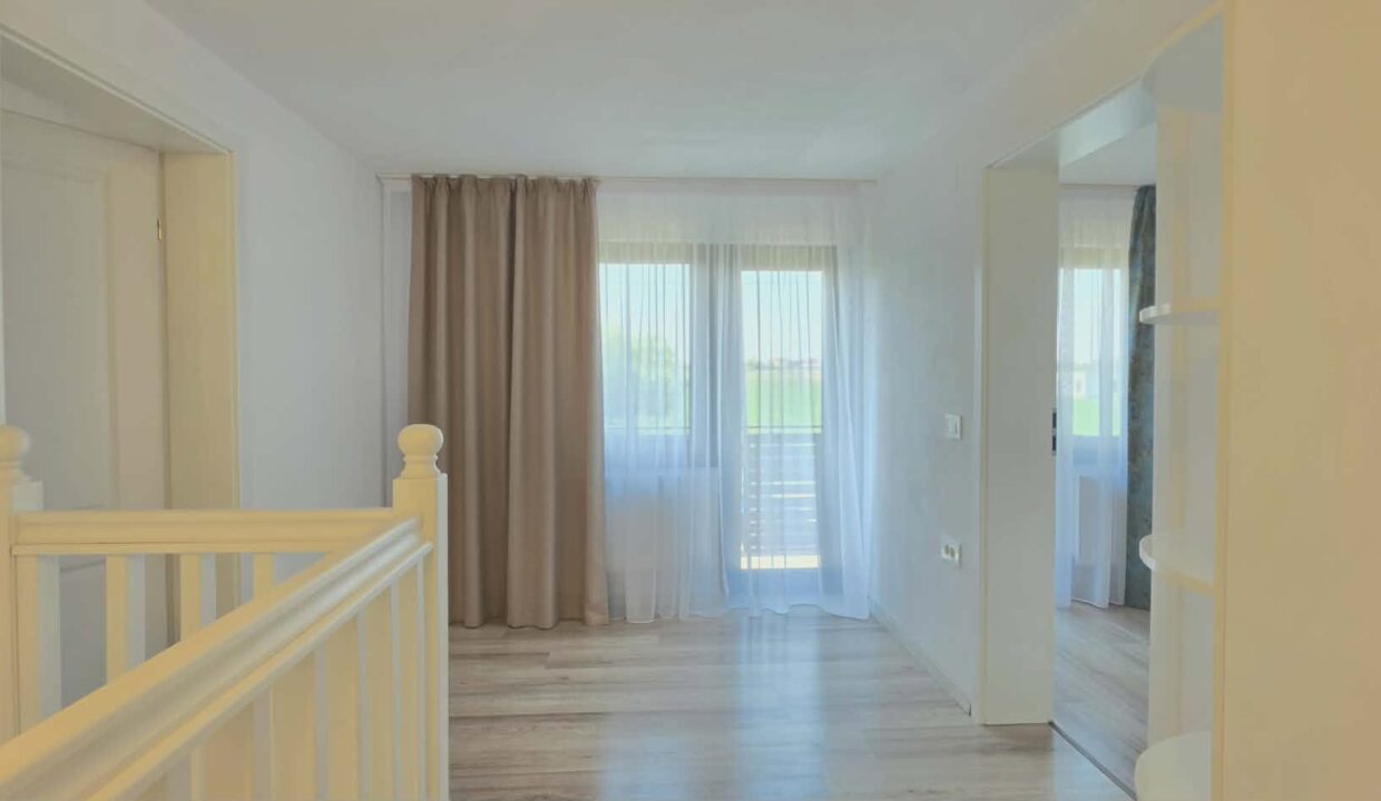 CV0530-Casa nouă Sanmartin cartier Lotus de inchiriat-36