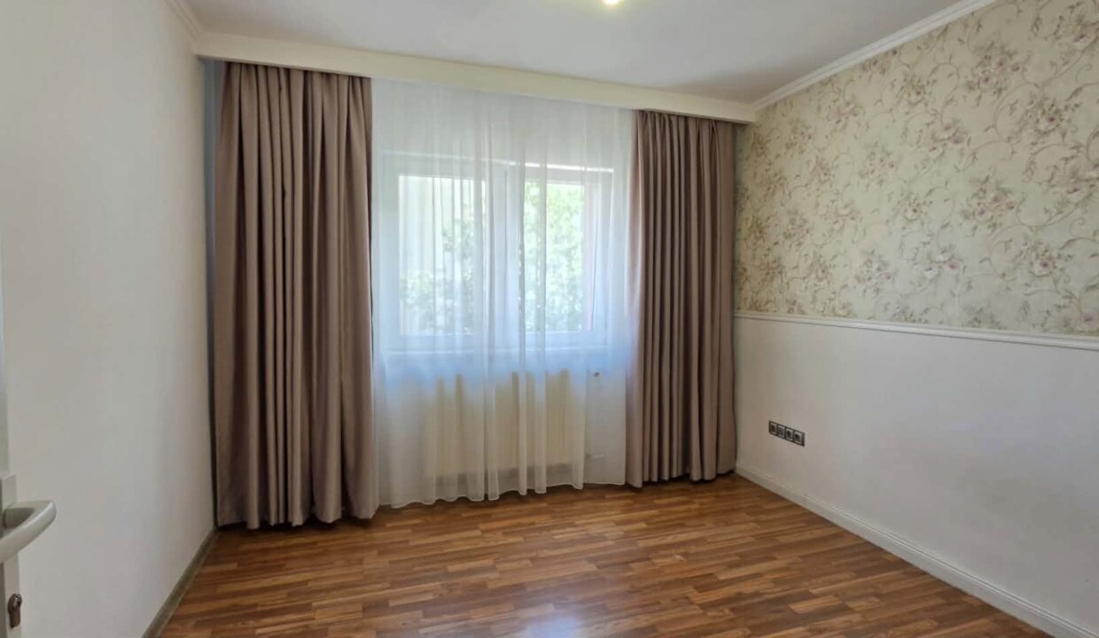 AP1528-Ap 3 cam de vanzare str Erofte Grigore, Iosia-22