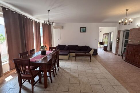 CV0532-Casa cu 3 dormitoare de inchiriat, Santandrei-12