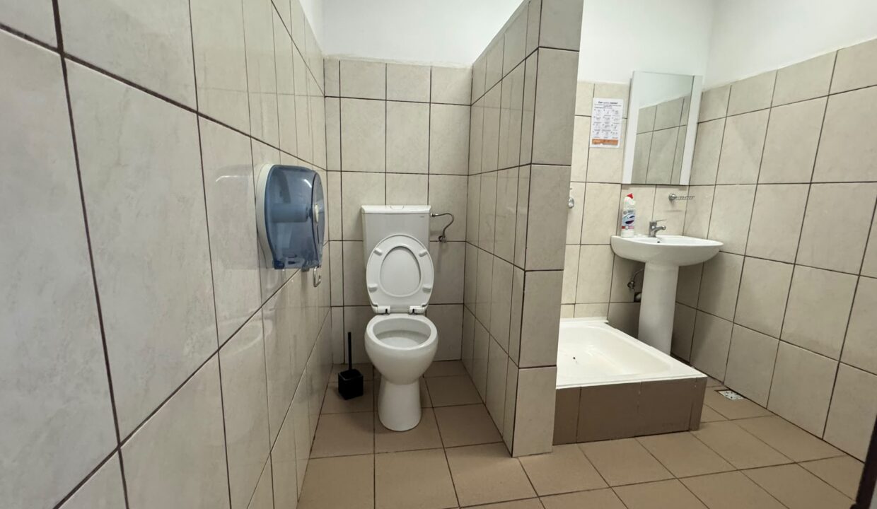 SC0138-Geta-Spațiu comercial de închiriat – Zona Ioșia 32