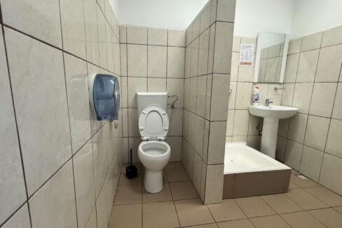 SC0138-Geta-Spațiu comercial de închiriat – Zona Ioșia 32