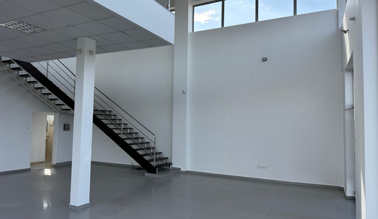 SC0139-Spatiu comercial de inchiriat-04