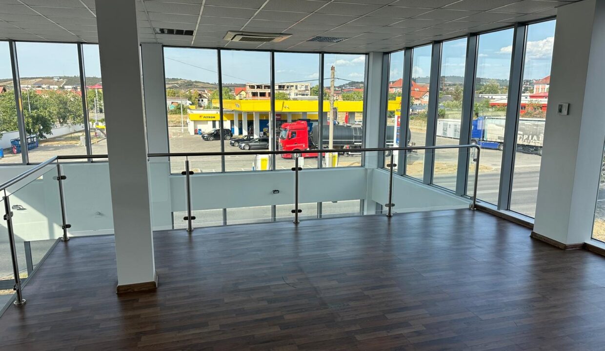 SC0139-Spatiu comercial de inchiriat-09