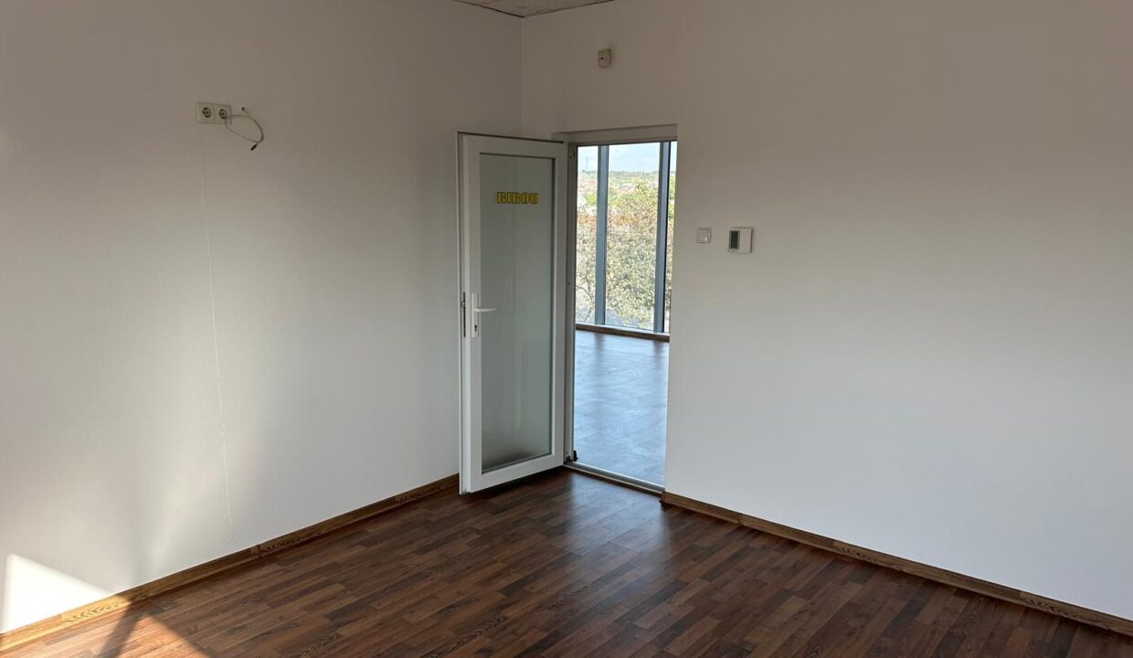 SC0139-Spatiu comercial de inchiriat-15