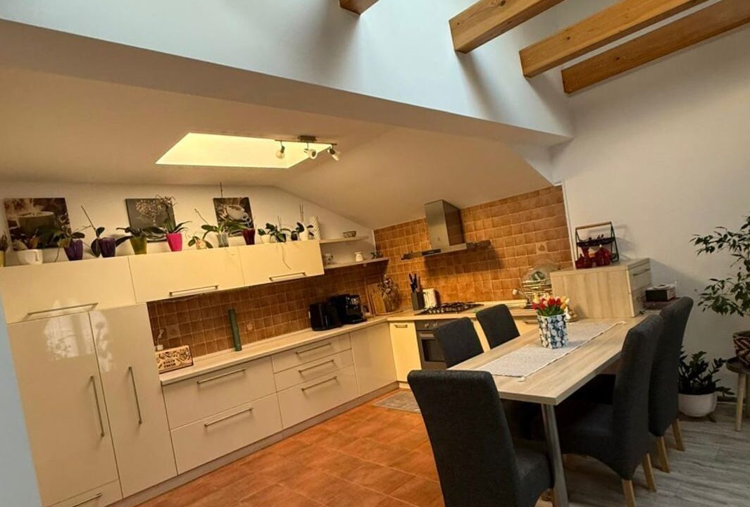 AP1542-Geta-Ap. 3 camere de inchiriat, str. Colinelor 3