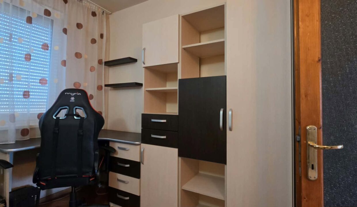 AP1543-Apartament 3 camere de inchiriat, Sextil Puscariu-06