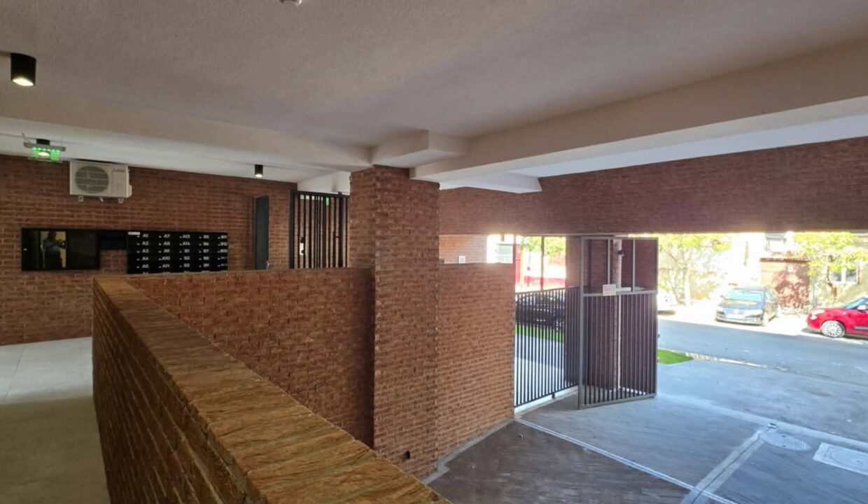 AP1544-Ap 2 cam de vanzare Eas Residence central Str Cuza Voda bloc-36