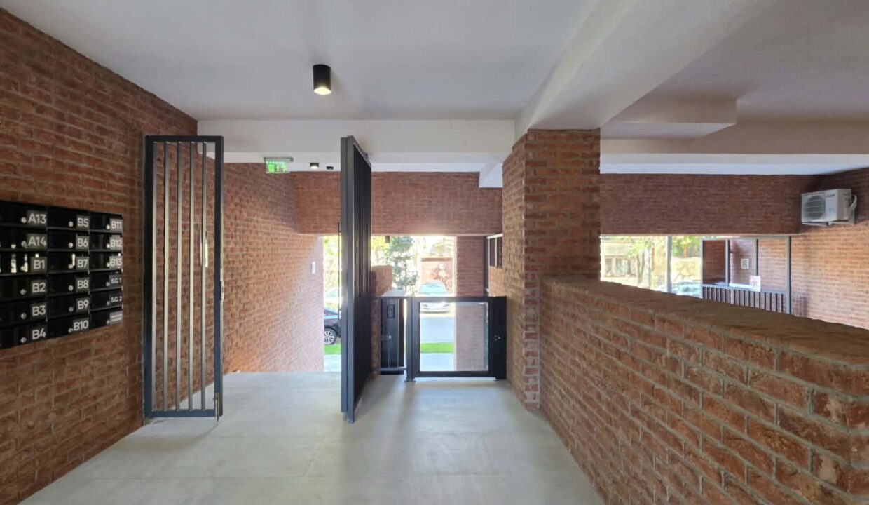 AP1544-Ap 2 cam de vanzare Eas Residence central Str Cuza Voda bloc-37