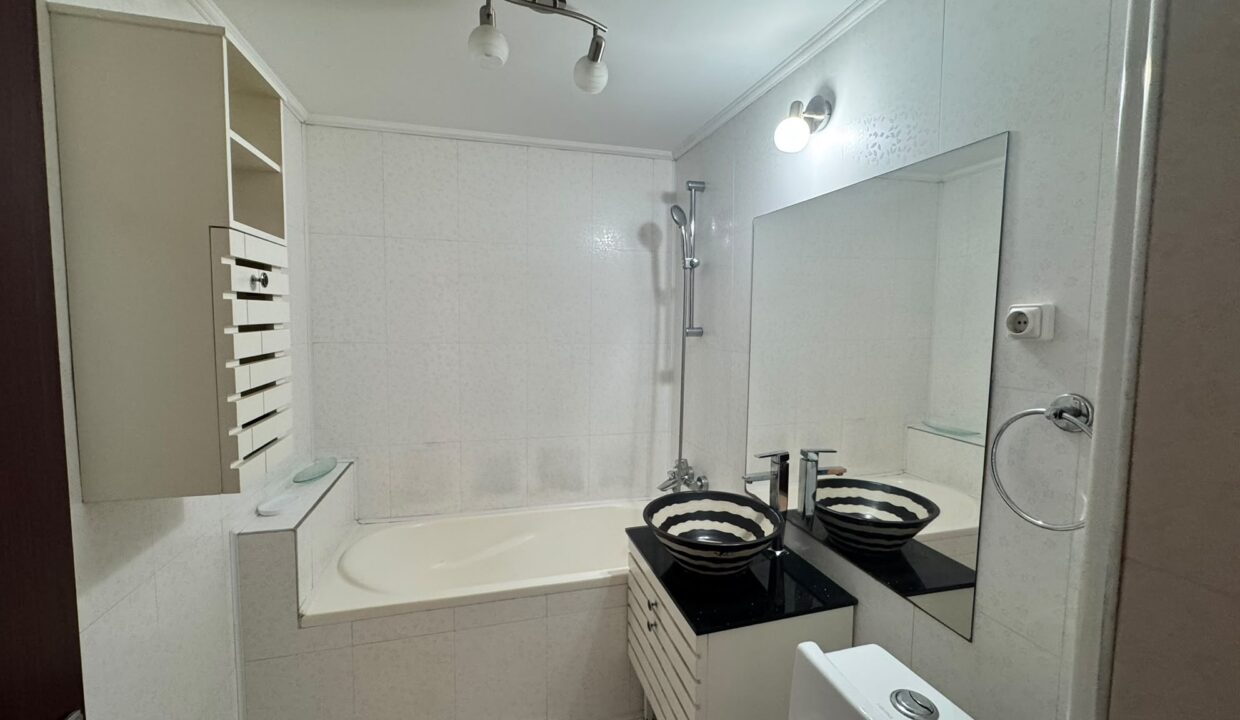 AP1548-Geta-Apartament 3 cam. de inchiriat – str. Sf. Apostol Andrei-35