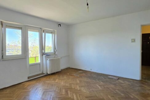 AP1549-Ap 2 cam de vanzare str Stefan cel mare nr 4-04