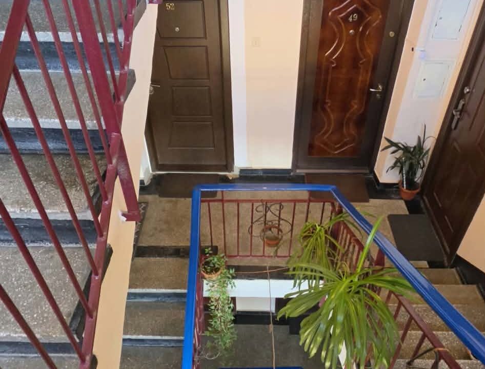 AP1549-Ap 2 cam de vanzare str Stefan cel mare nr 4-21