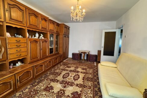 AP1550-Geta-Apartament 3 cam. de inchiriat – str. Vasile Conta 4