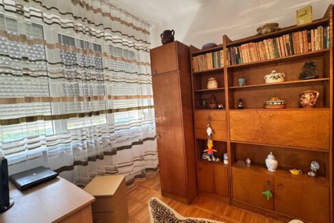 AP1560-Geta-Apartament 4 cam. de închiriat – str. Blv. Dacia 10