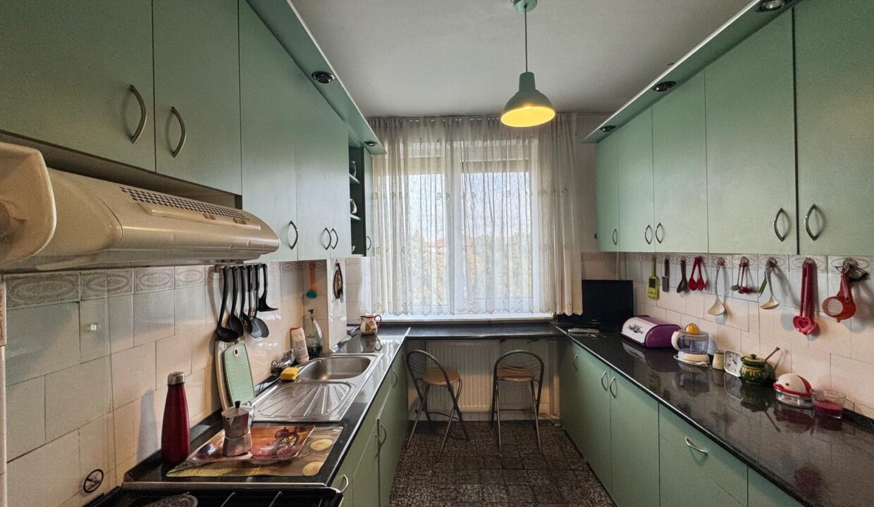 AP1560-Geta-Apartament 4 cam. de închiriat – str. Blv. Dacia 15