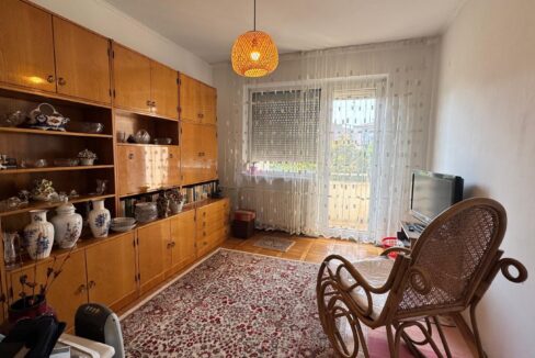 AP1560-Geta-Apartament 4 cam. de închiriat – str. Blv. Dacia 22