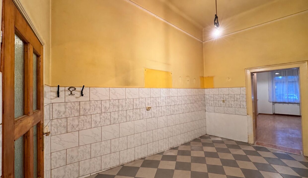 AP1562-Geta-Apartament 3 cam. de vanzare – str. M. Eminescu 14