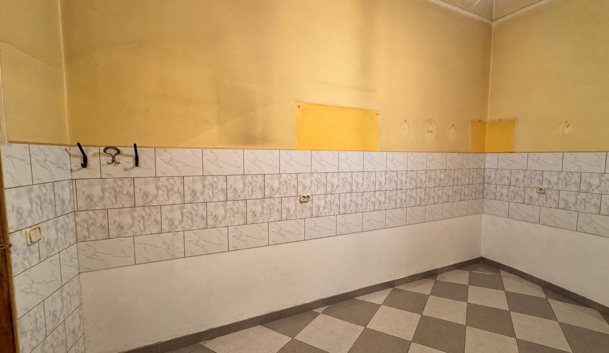 AP1562-Geta-Apartament 3 cam. de vanzare – str. M. Eminescu 15