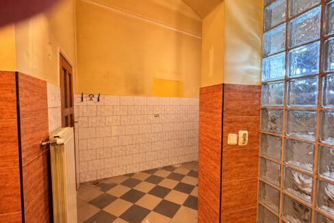 AP1562-Geta-Apartament 3 cam. de vanzare – str. M. Eminescu 18