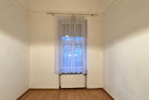 AP1562-Geta-Apartament 3 cam. de vanzare – str. M. Eminescu 19