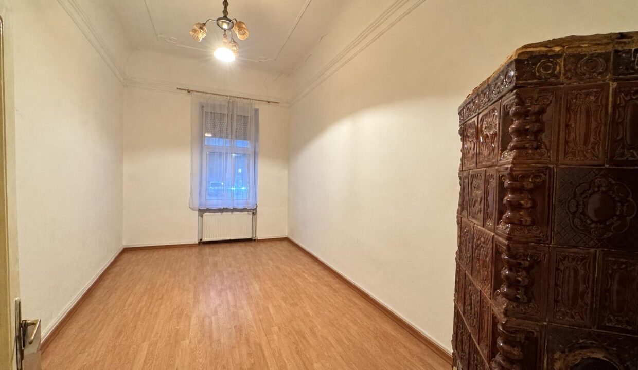 AP1562-Geta-Apartament 3 cam. de vanzare – str. M. Eminescu 21