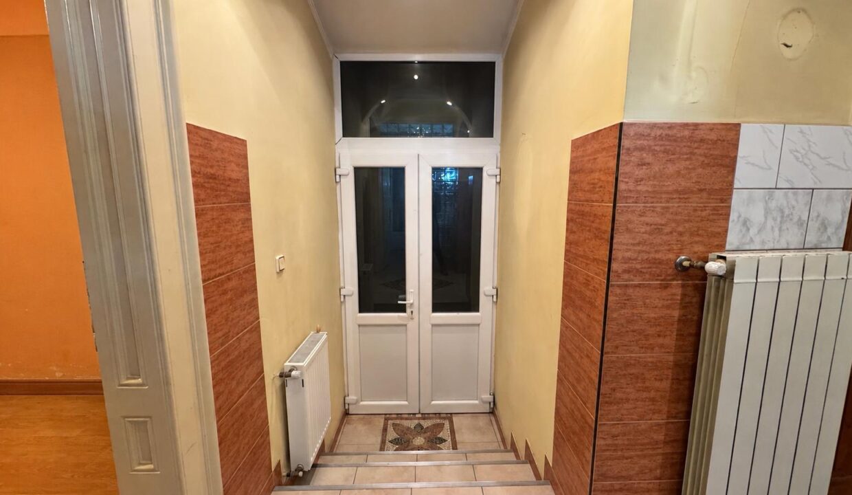 AP1562-Geta-Apartament 3 cam. de vanzare – str. M. Eminescu 27