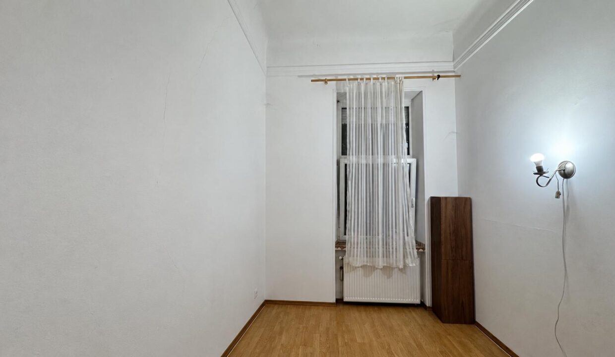 AP1562-Geta-Apartament 3 cam. de vanzare – str. M. Eminescu 9