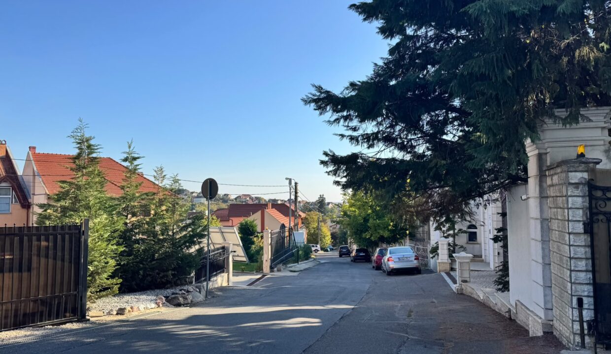 AP1563-Geta-Apartament 2 cam. de inchiriat – str. Colinelor 25