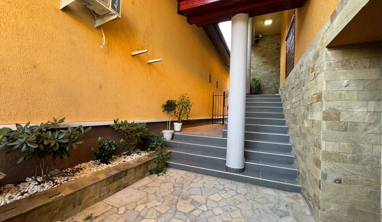 AP1563-Geta-Apartament 2 cam. de inchiriat – str. Colinelor 26