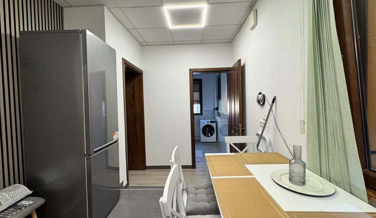 AP1563-Geta-Apartament 2 cam. de inchiriat – str. Colinelor 5