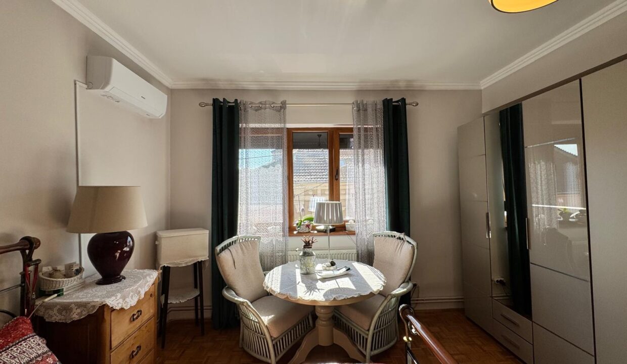 AP1565-Geta-Apartament 3 cam. de vanzare – str. Olteniei 21