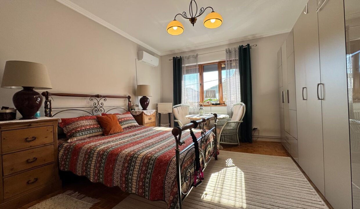 AP1565-Geta-Apartament 3 cam. de vanzare – str. Olteniei 27