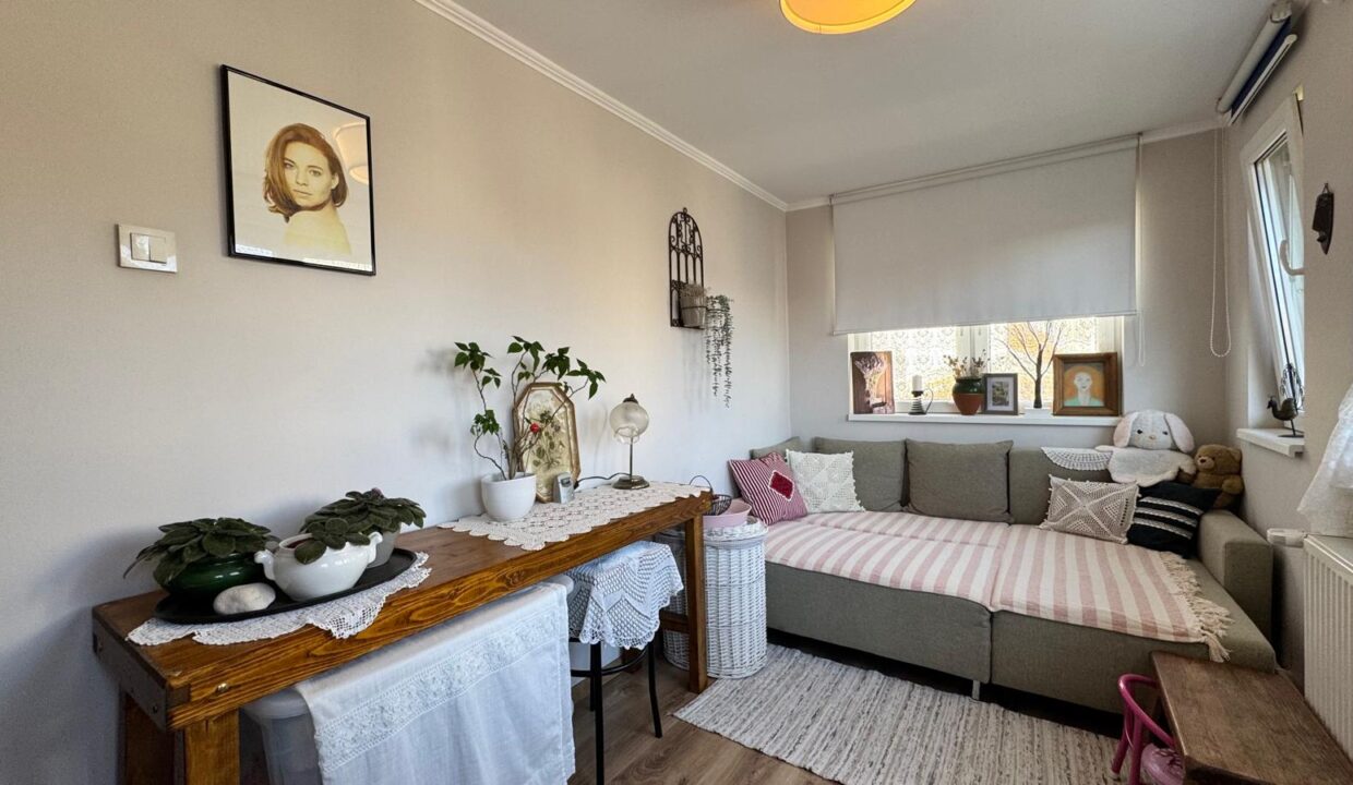 AP1565-Geta-Apartament 3 cam. de vanzare – str. Olteniei 31